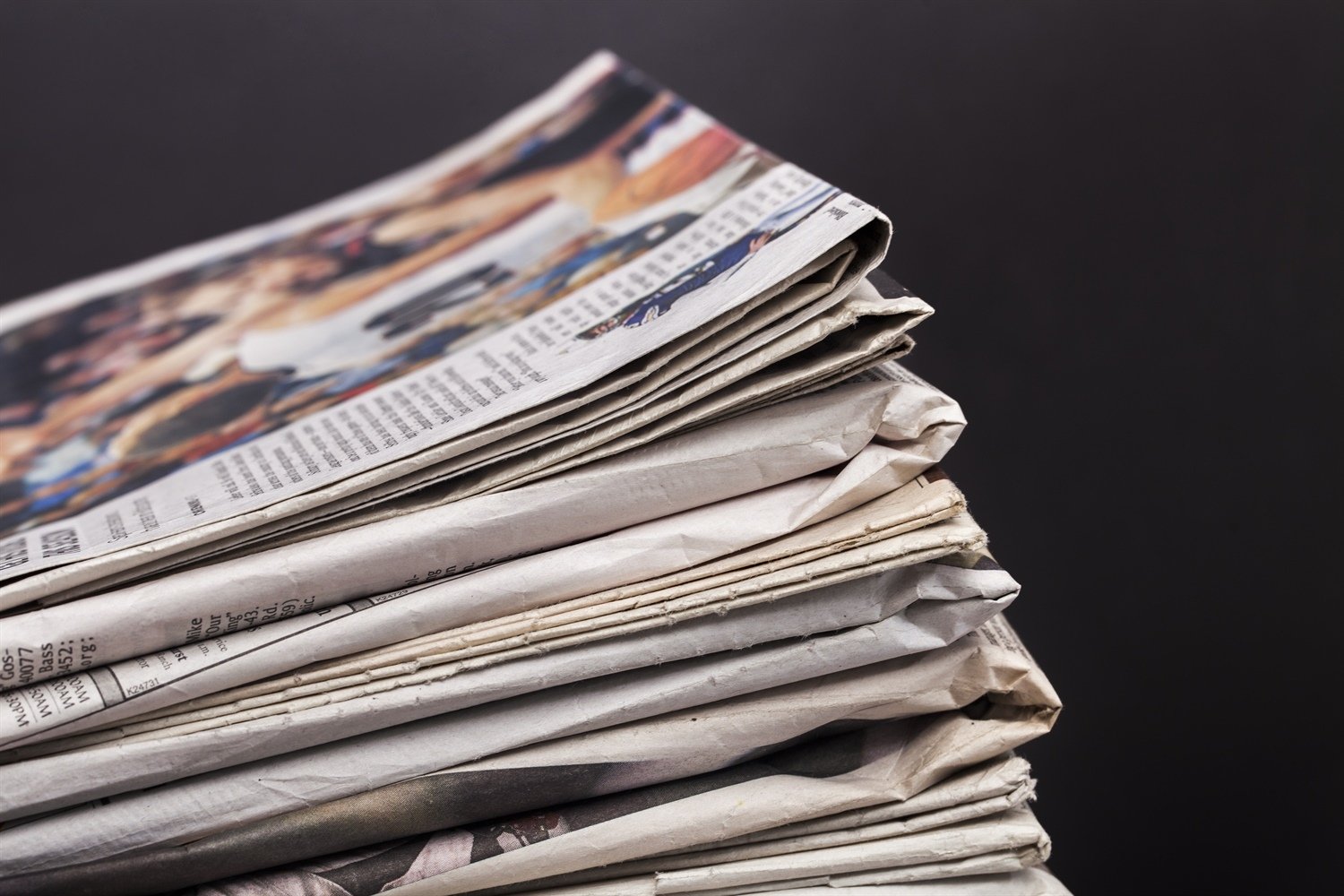 Schermi televisivi e prime pagine sugli attentati: il ruolo dei media nel terrorismo in Europa